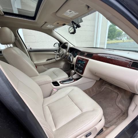 Used 2008 Chevrolet Impala LTZ image 9
