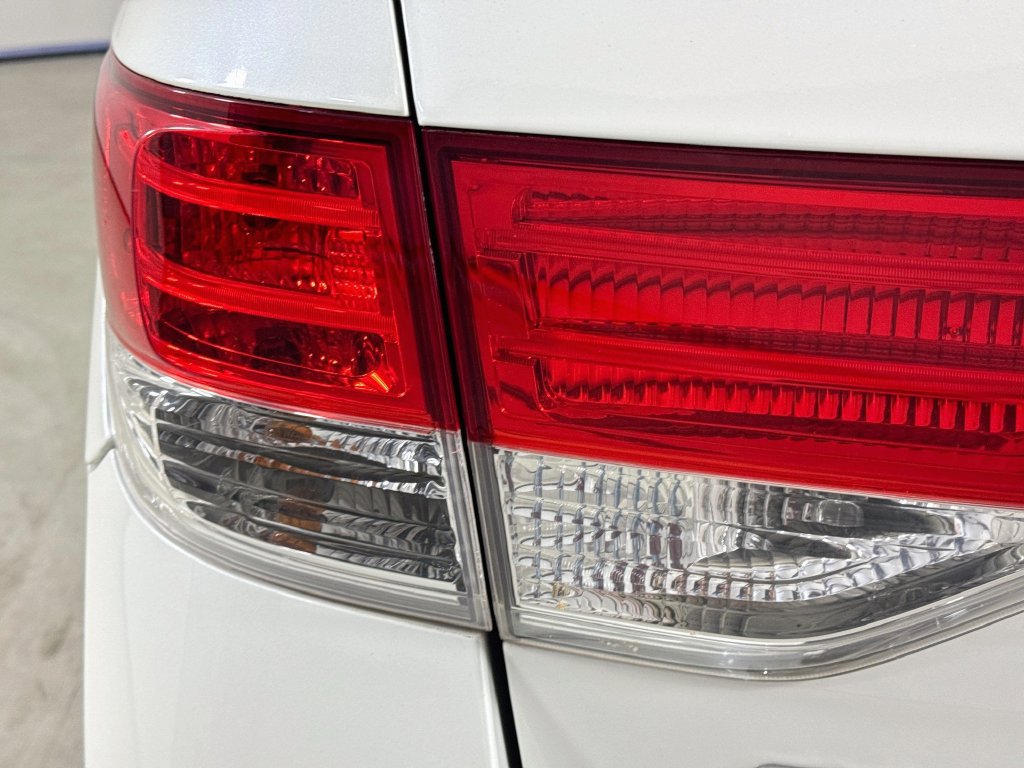 Used 2015 Honda Odyssey EX-L image 35