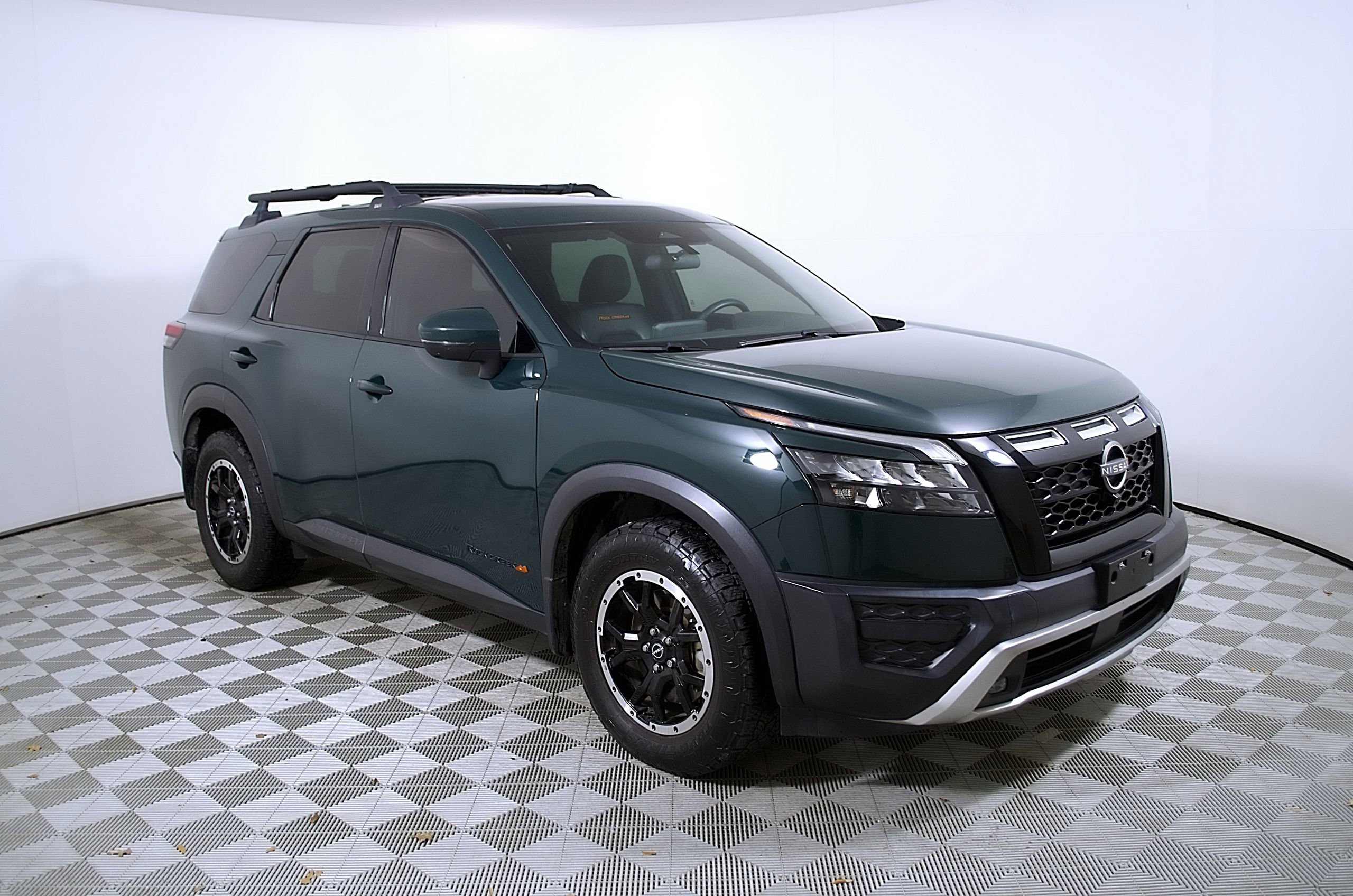 Used 2024 Nissan Pathfinder Rock Creek AWD/4WD image 7