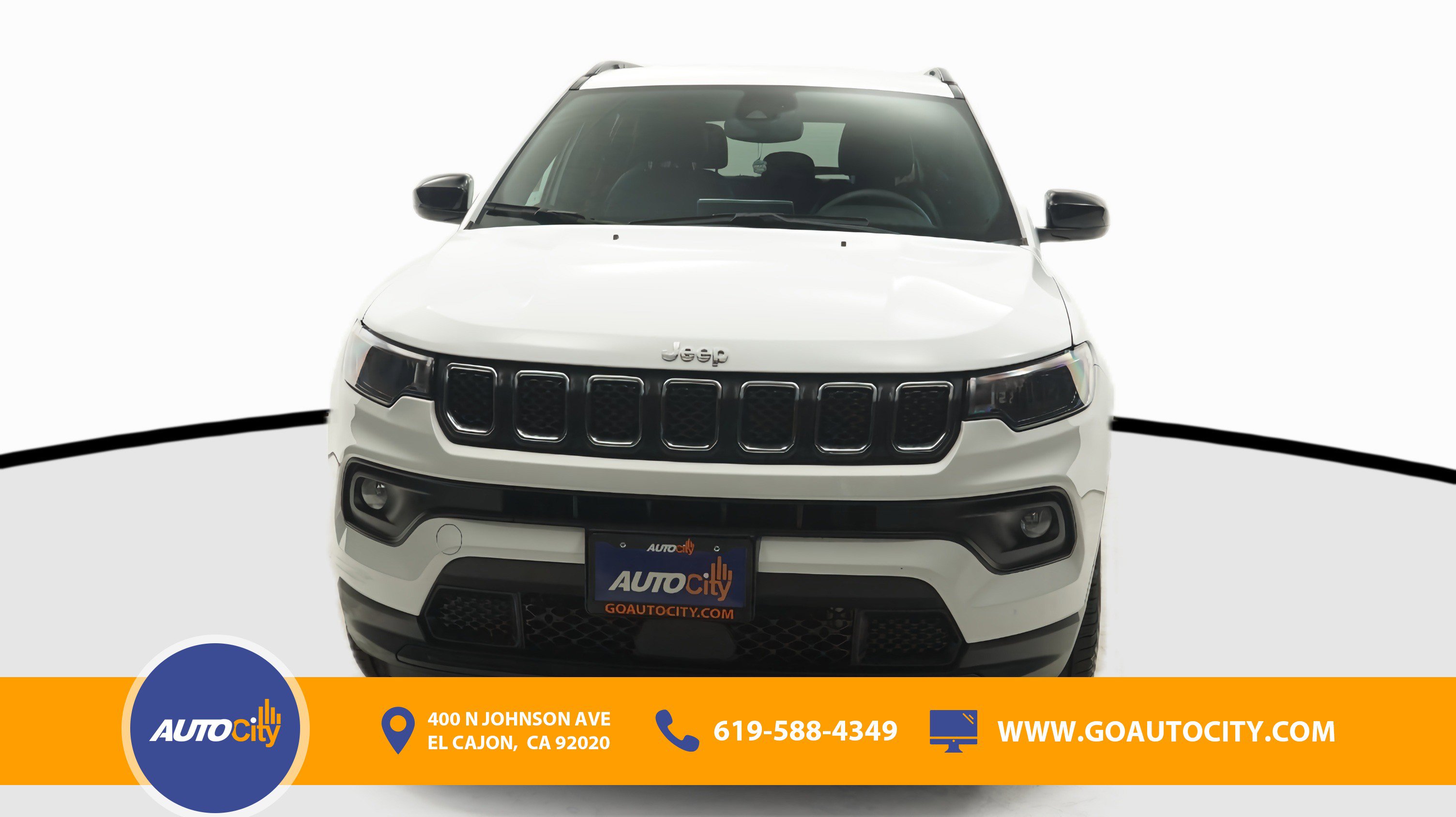Used 2024 Jeep Compass Latitude image 4