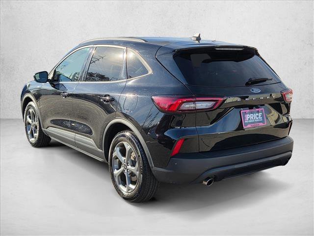 Used 2025 Ford Escape ST-Line image 8