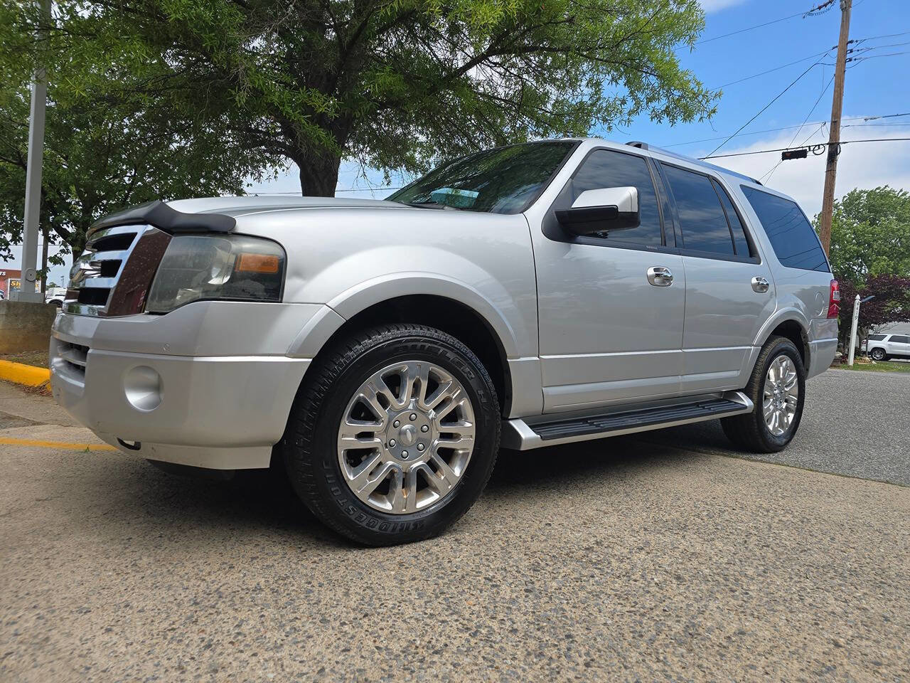 Used 2013 Ford Expedition Limited RWD image 50