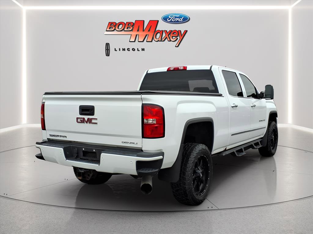 Used 2015 GMC Sierra 2500 Denali image 4