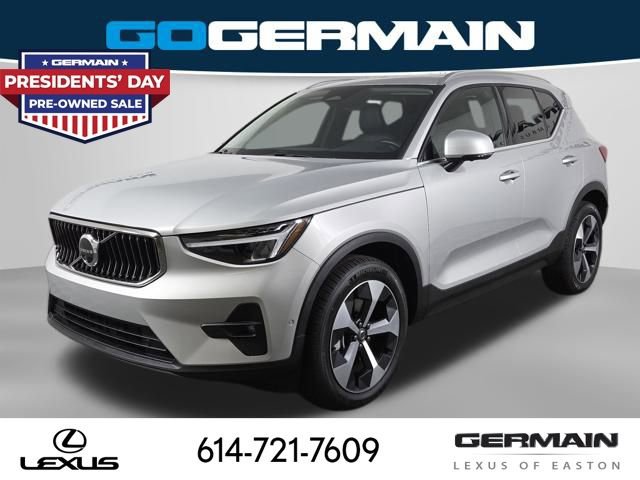 Used 2025 Volvo XC40 B5 Plus
