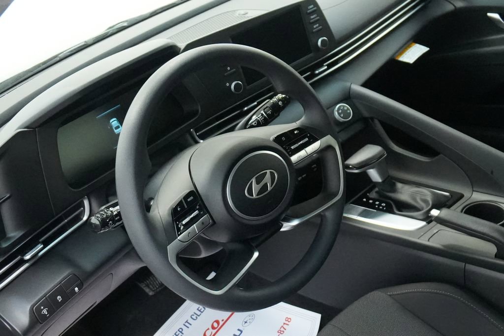 New 2026 Hyundai Elantra SE w/ Cargo Package image 12