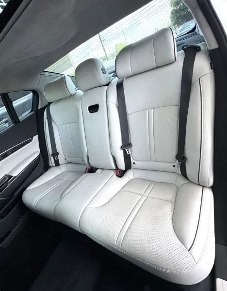 Used 2015 Kia K900 Luxury RWD image 19