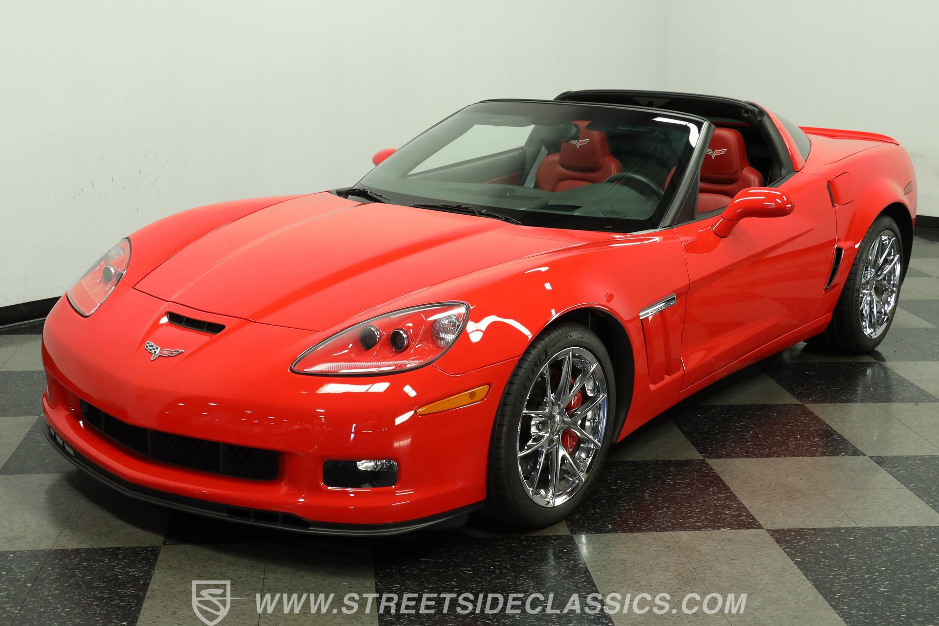Used 2013 Chevrolet Corvette Grand Sport w/ 2LT Preferred Equipment Group RWD image 18