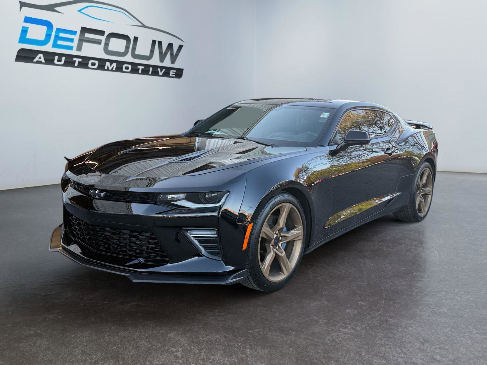 Used 2016 Chevrolet Camaro SS RWD image 7
