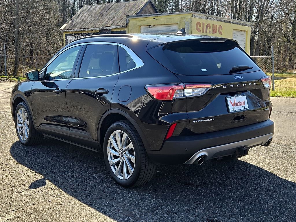 Used 2022 Ford Escape Titanium w/ Titanium Elite Package image 4