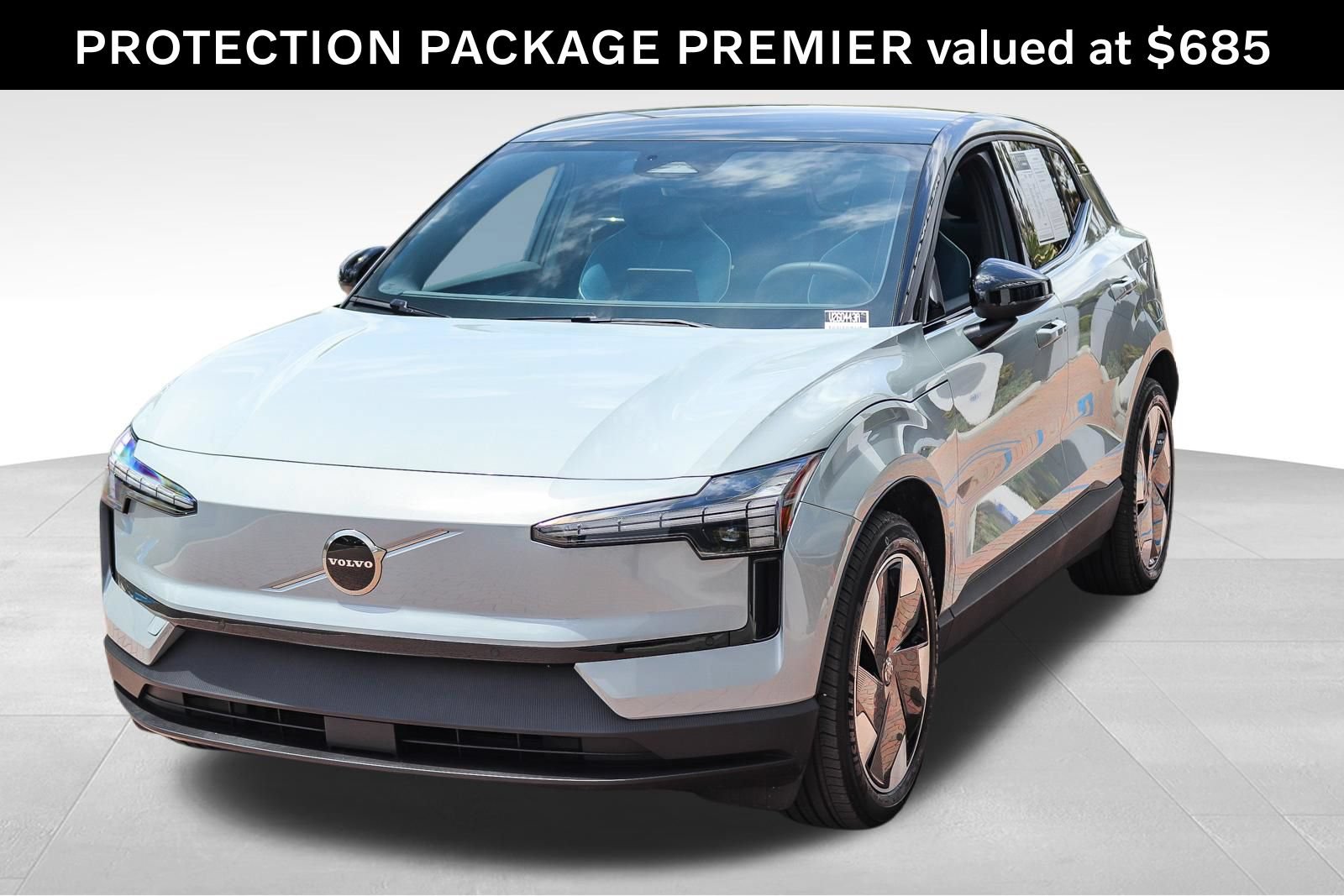 Used 2025 Volvo EX30 Plus w/ Protection Package Premier AWD/4WD image 3