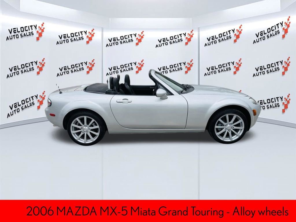 Used 2006 MAZDA MX-5 Miata Grand Touring RWD image 2