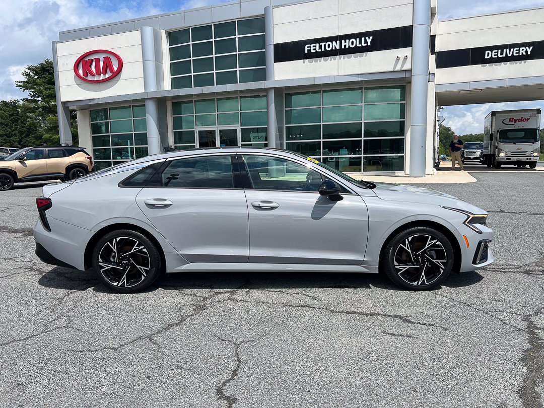 Used 2025 Kia K5 GT-Line w/ GT-Line Premium Package FWD image 7