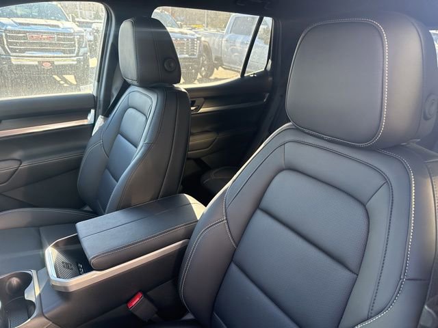 New 2026 GMC Terrain Elevation w/ Elevation Premium Package AWD/4WD image 14