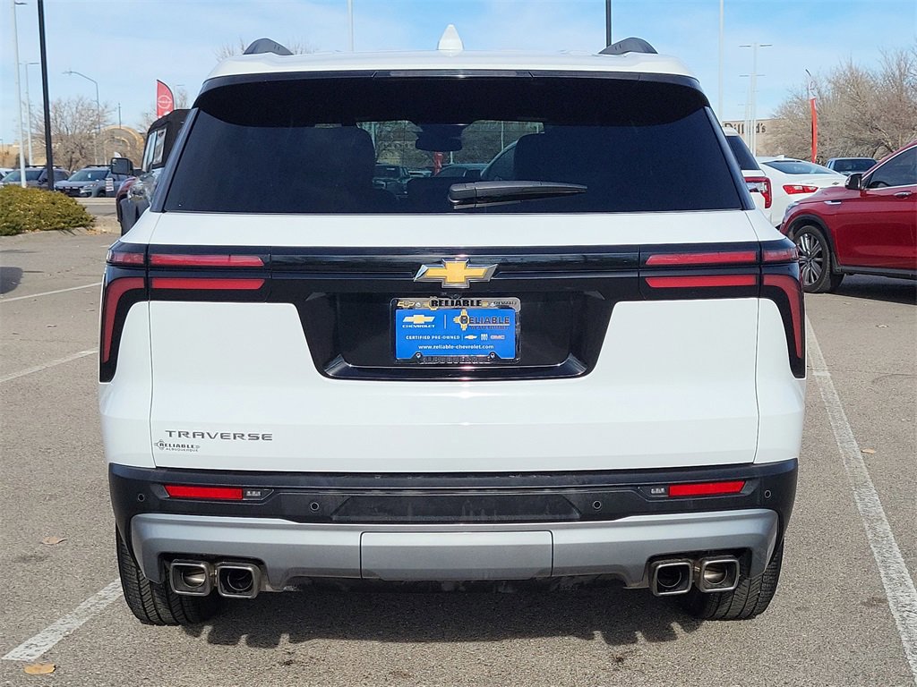 Certified 2025 Chevrolet Traverse LT image 11