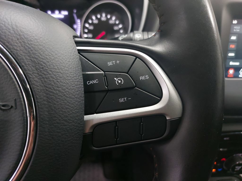 Used 2019 Jeep Compass Latitude w/ Cold Weather Group AWD/4WD image 17