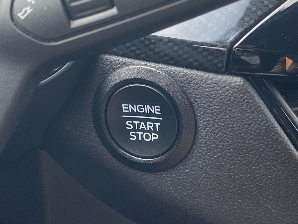 Used 2025 Ford Escape ST-Line FWD image 24