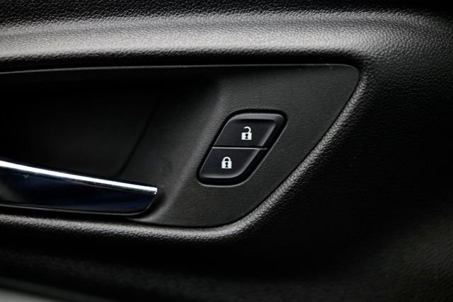 Used 2025 Chevrolet Trax LT image 16