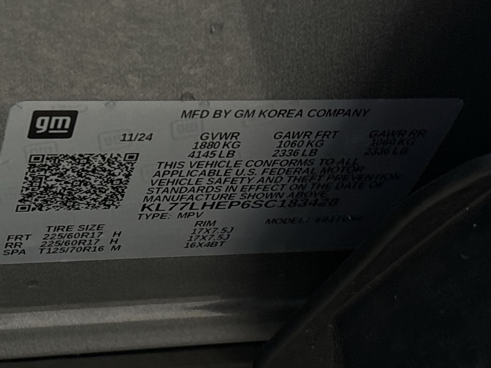 Used 2025 Chevrolet Trax LT FWD image 28