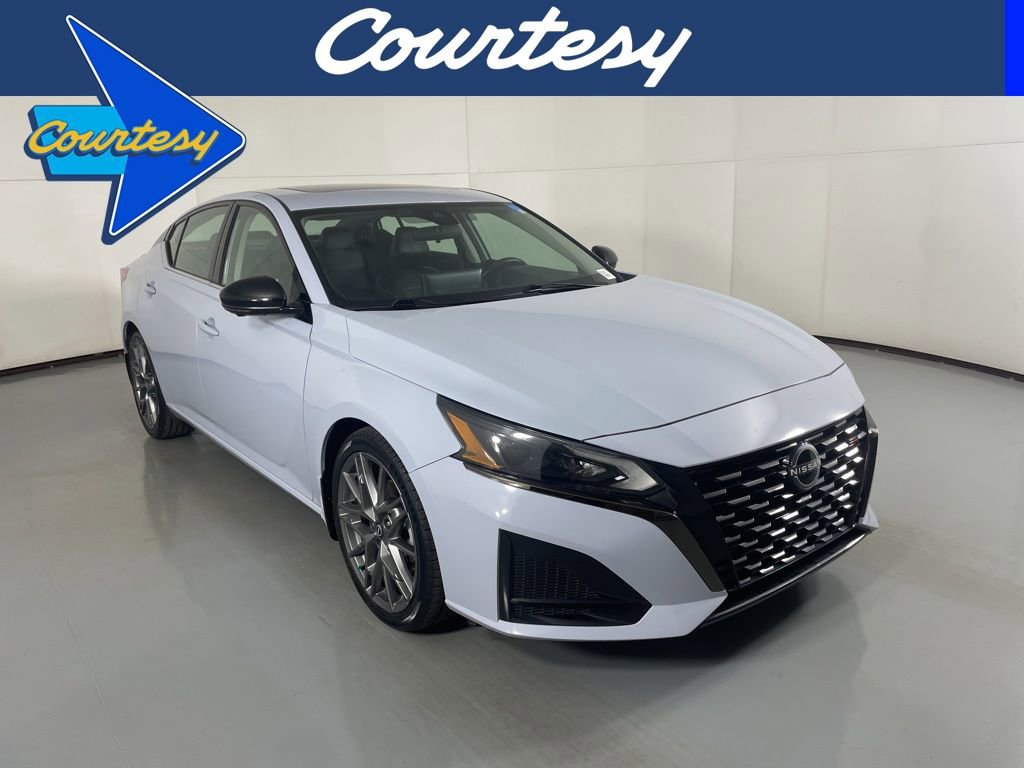 Used 2023 Nissan Altima 2.0 SR