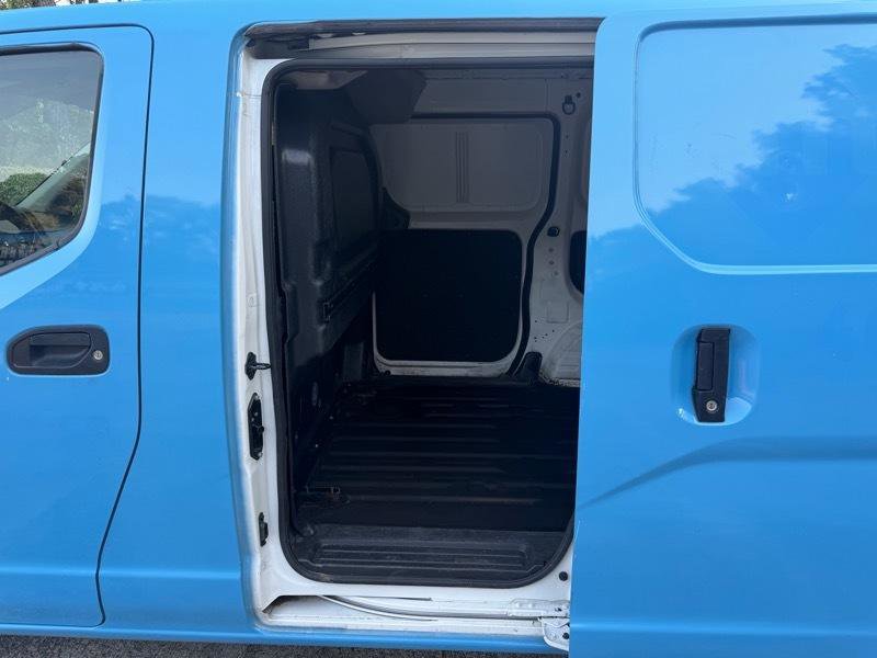 Used 2021 Nissan NV200 SV image 6
