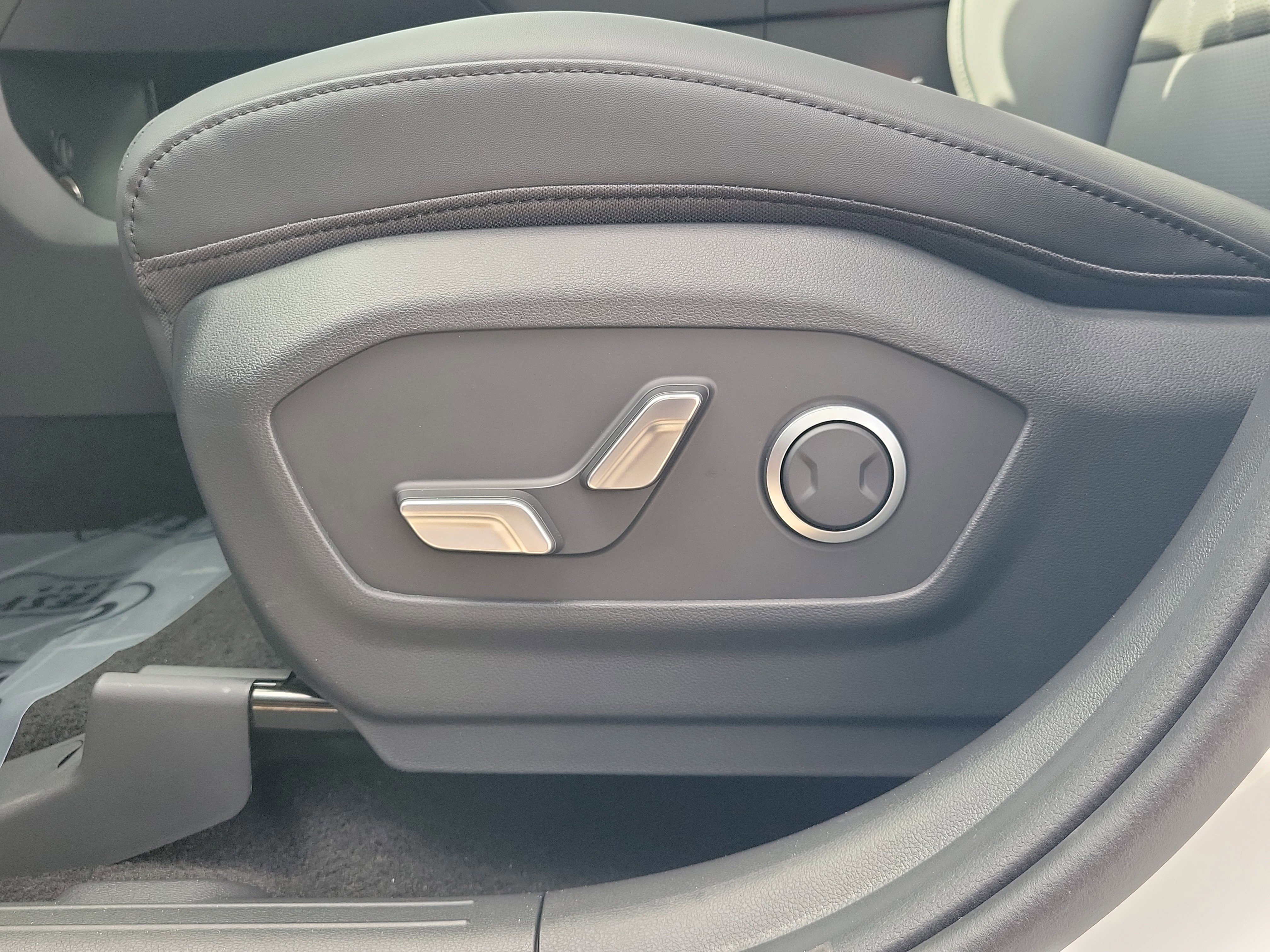 New 2026 Hyundai Santa Fe XRT image 22