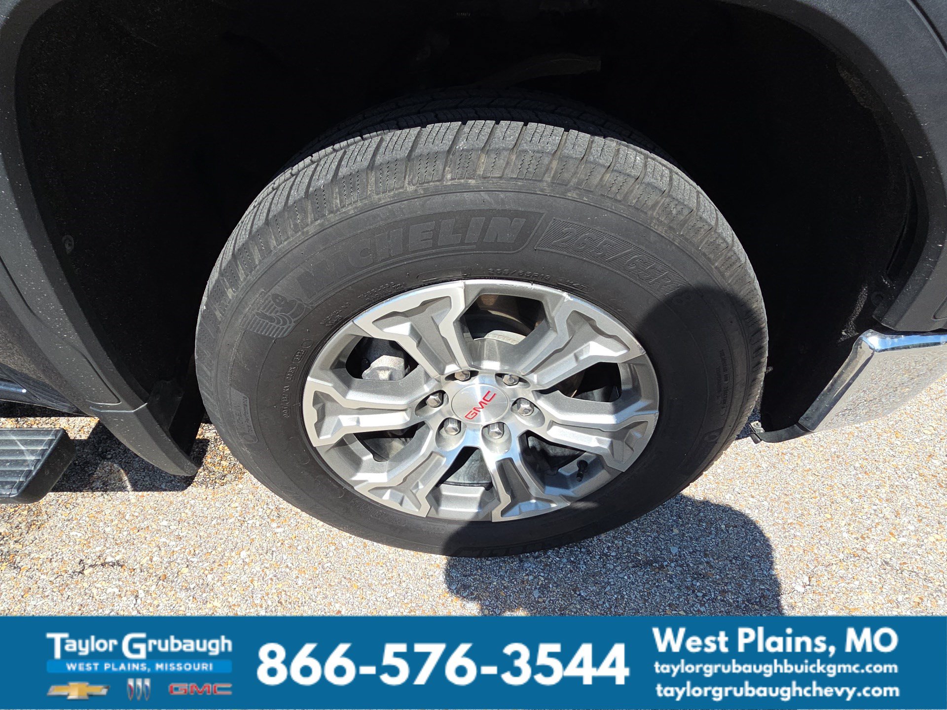 Used 2020 GMC Sierra 1500 SLT AWD/4WD image 12