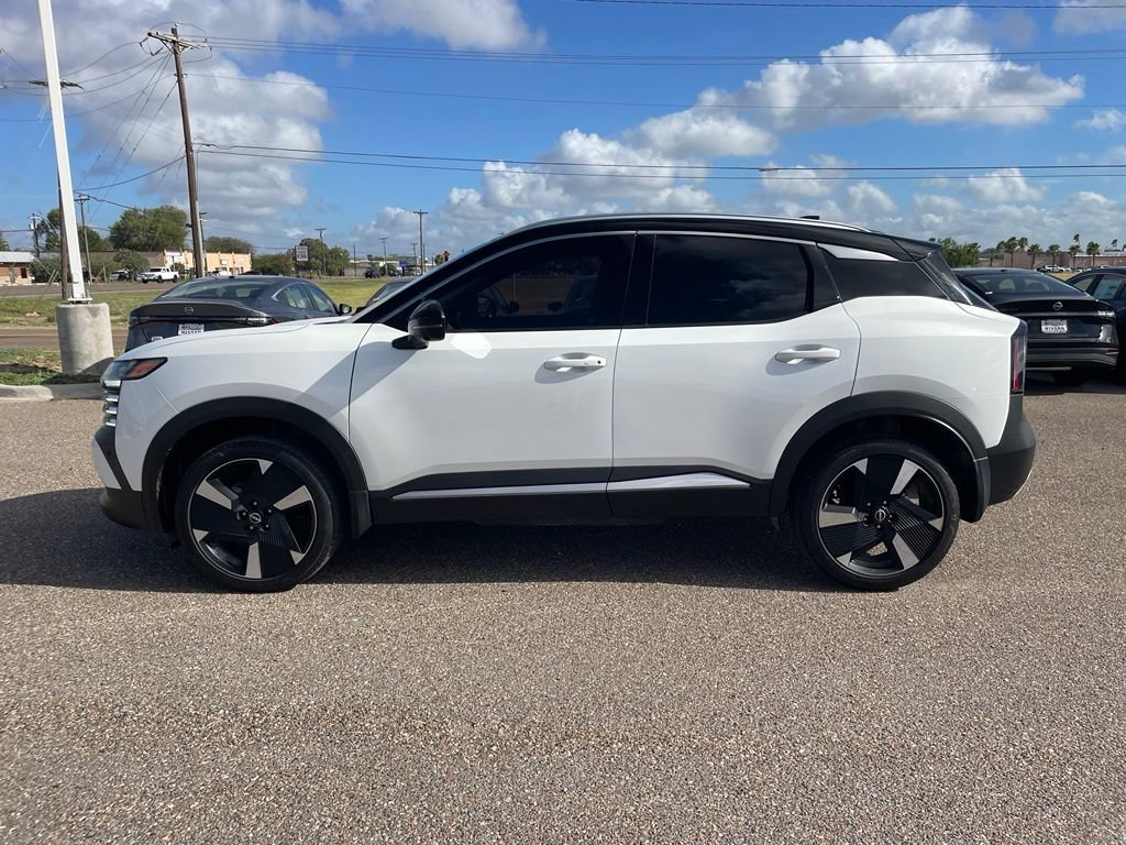 Certified 2026 Nissan Kicks SR FWD image 4