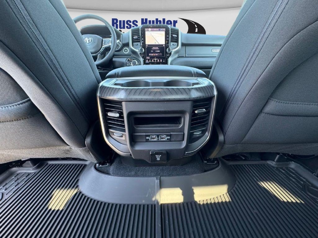 New 2026 RAM 1500 Big Horn AWD/4WD image 11