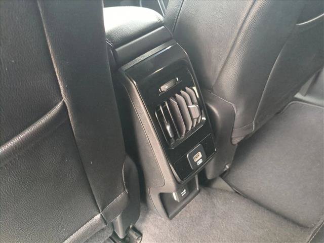 Used 2024 Jeep Compass Latitude AWD/4WD image 16