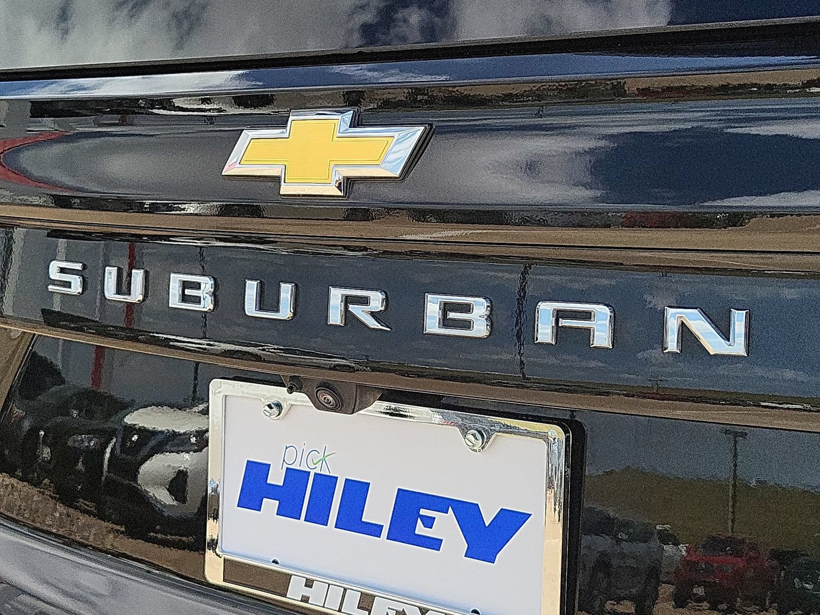 Certified 2025 Chevrolet Suburban Premier AWD/4WD image 30