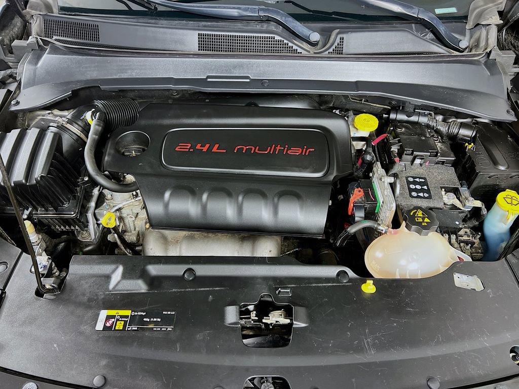 Used 2017 Jeep Compass Latitude w/ Popular Equipment Group image 27