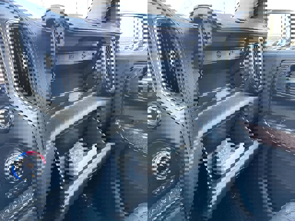 Certified 2020 GMC Sierra 1500 Denali w/ Denali Ultimate Package image 46