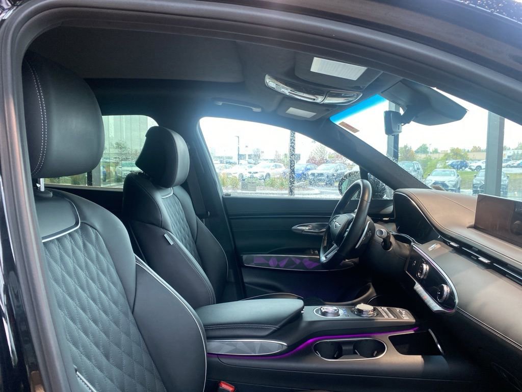 Certified 2025 Genesis GV70 3.5T Sport w/ Sport Advanced Package image 14