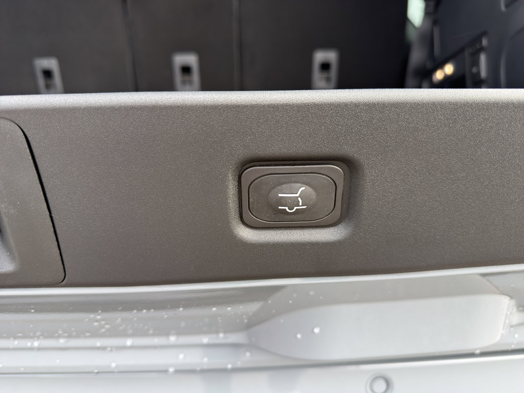 New 2025 Ford Expedition Platinum w/ Stealth Performance Package image 21