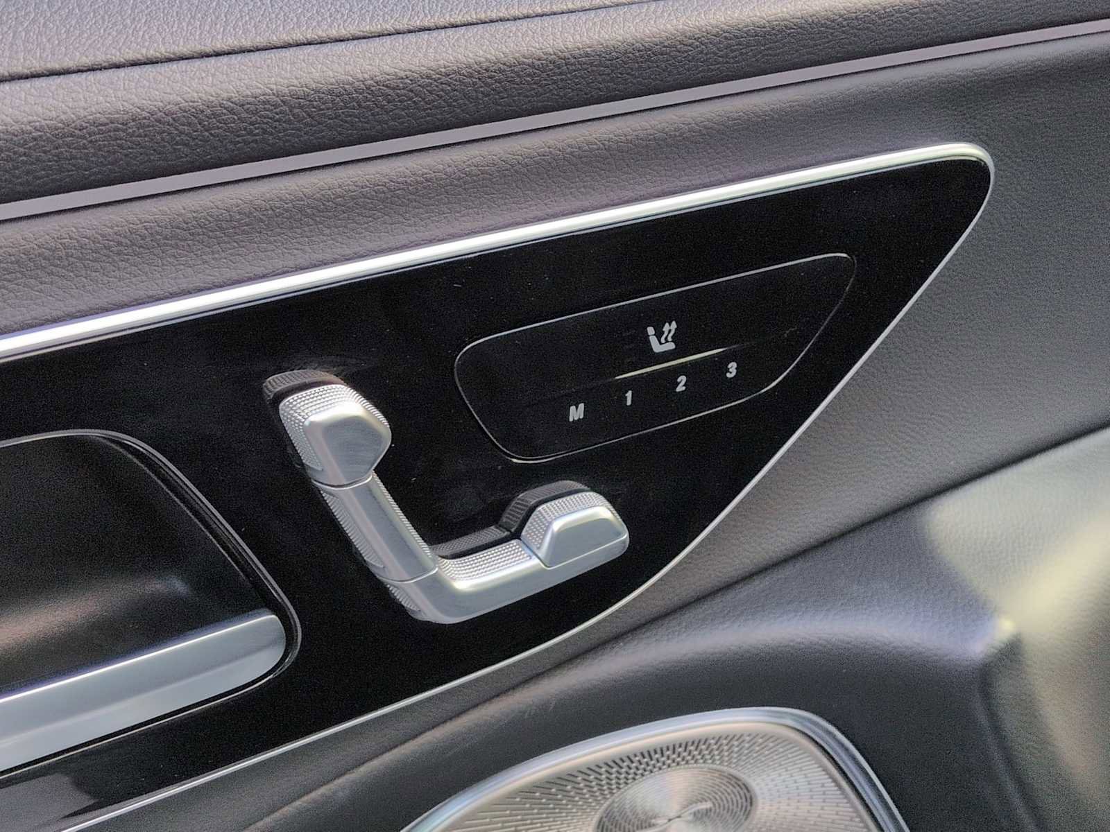 Used 2024 Mercedes-Benz E 350 4MATIC Sedan image 17