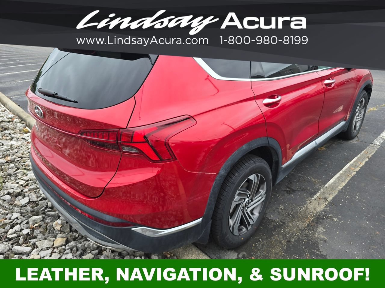 Used 2022 Hyundai Santa Fe SEL w/ Convenience + Premium Package FWD image 2