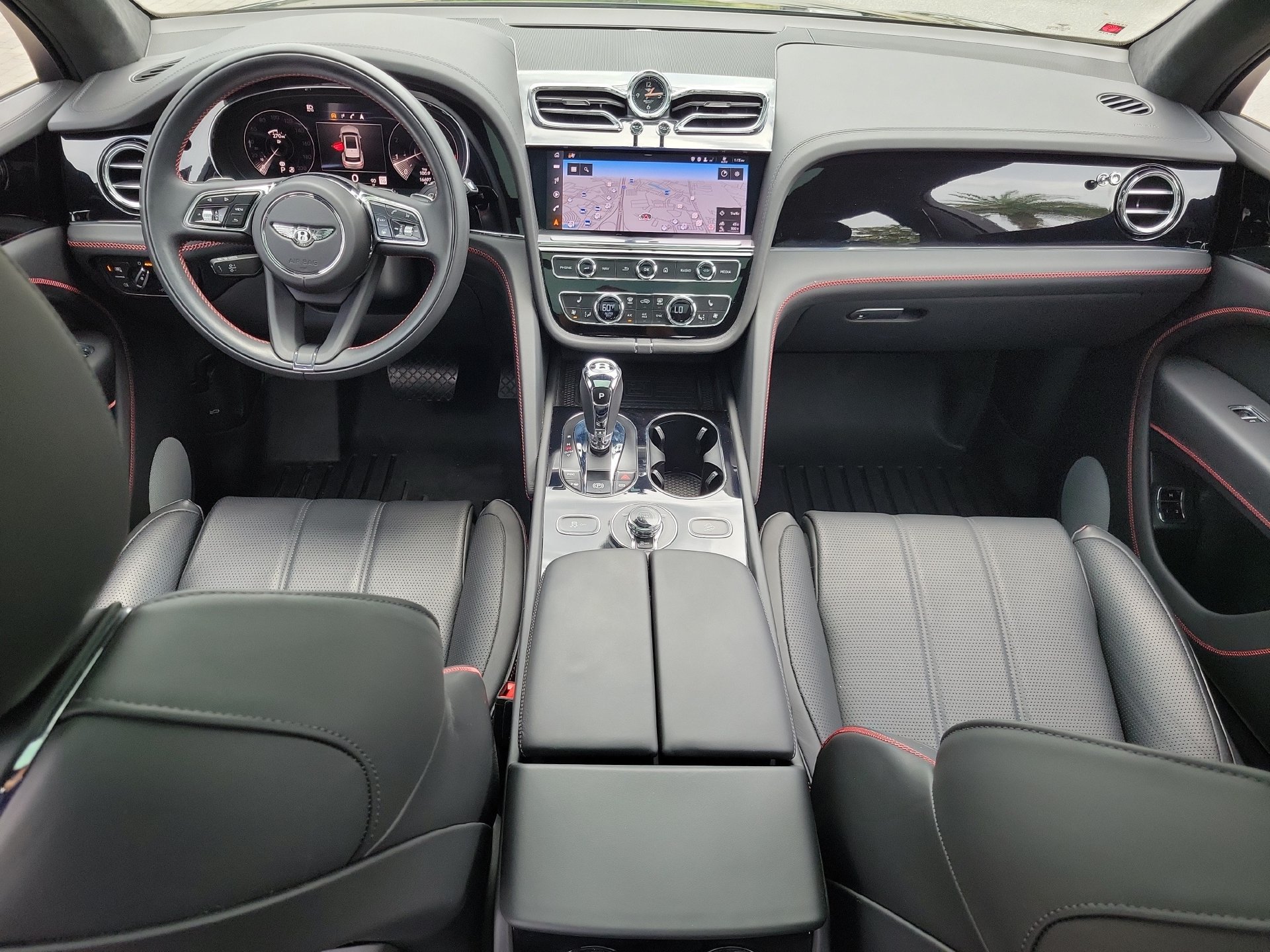 Certified 2023 Bentley Bentayga AWD/4WD image 32
