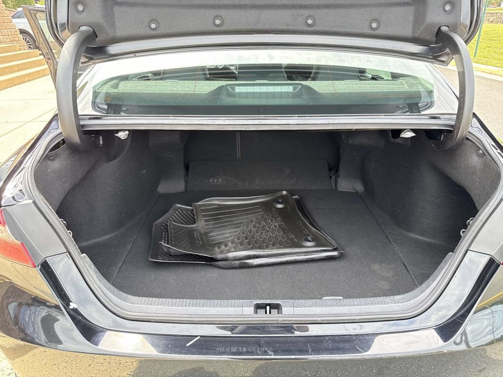 Used 2021 Toyota Camry SE FWD image 24