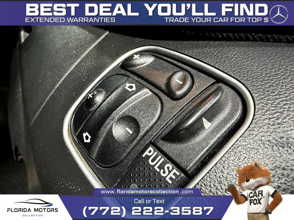 Used 2012 Mercedes-Benz SL 550 image 30