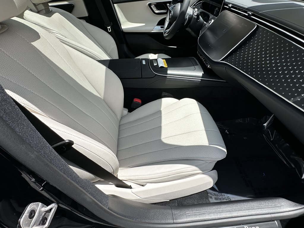 New 2026 Mercedes-Benz E 450 4MATIC Sedan image 15