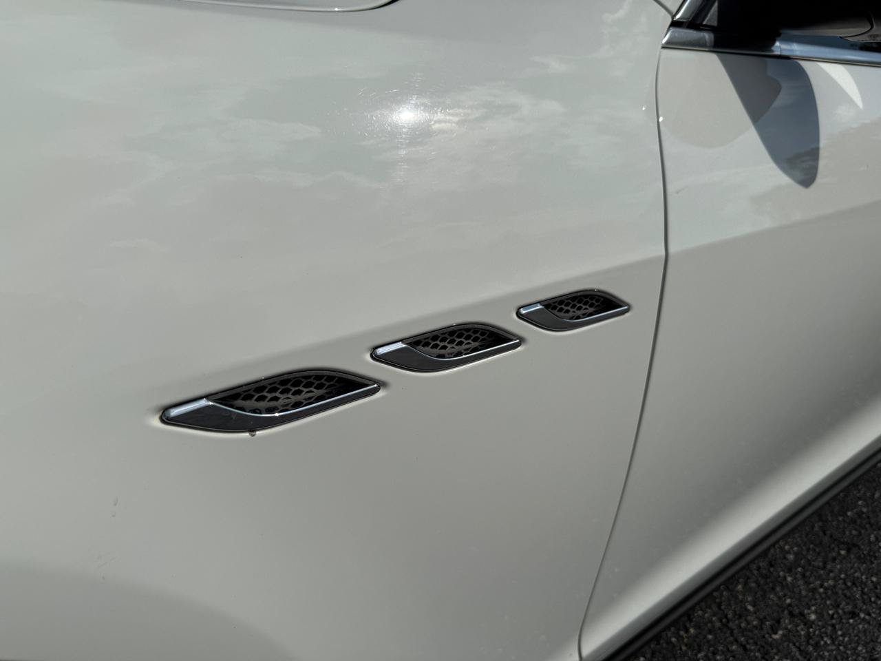 Used 2017 Maserati Ghibli RWD image 10