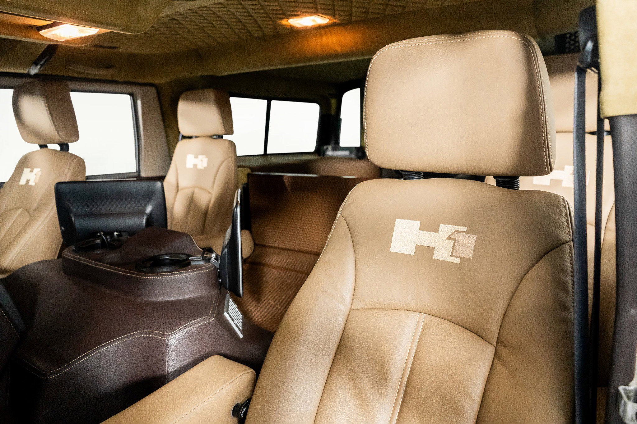 Used 2003 HUMMER H1 4-Door Wagon image 28