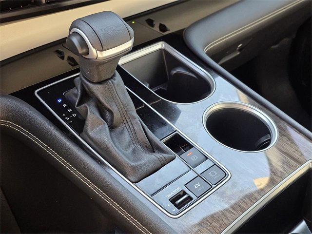 Used 2025 Toyota Sienna Platinum image 15