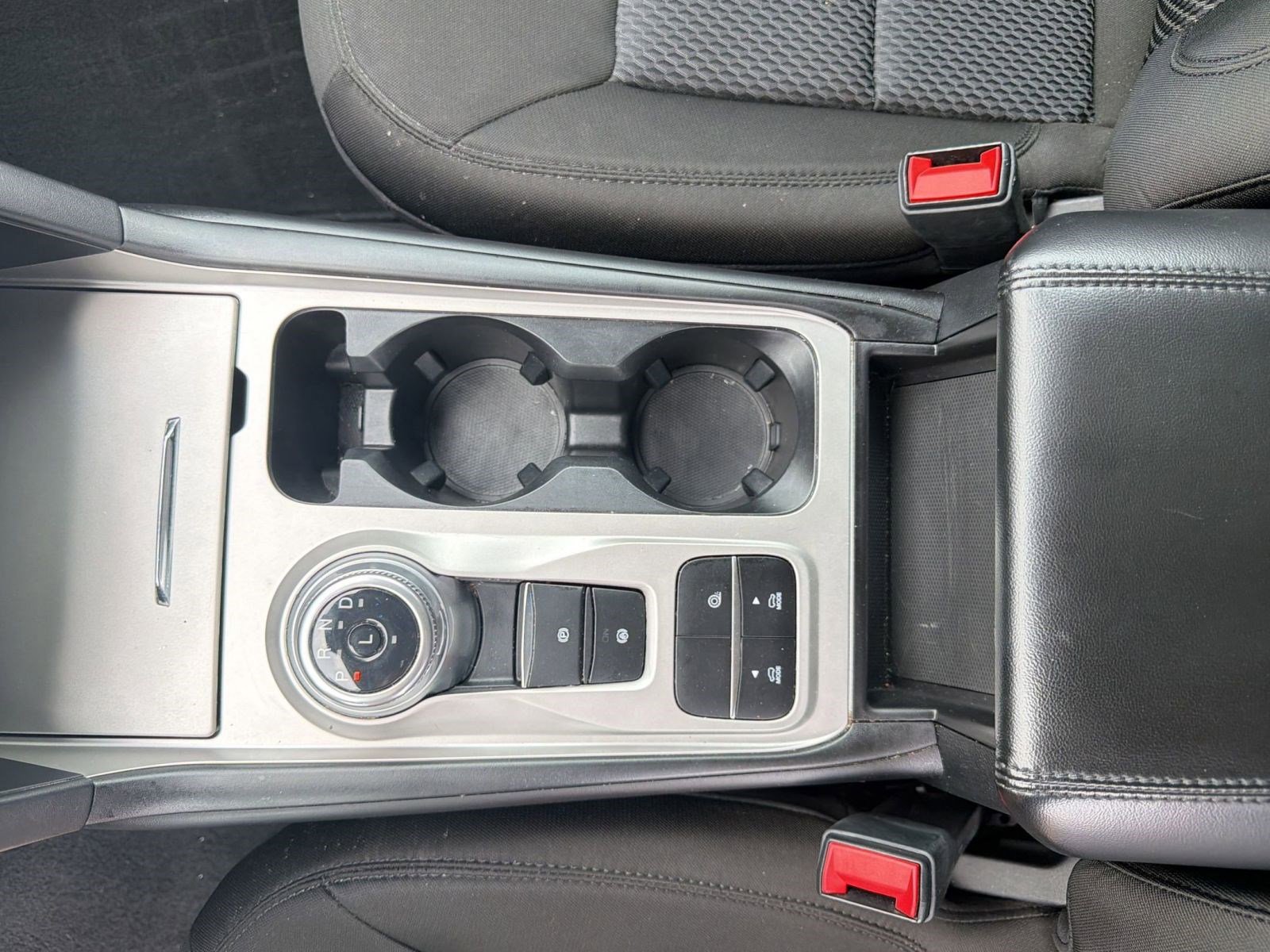 Used 2022 Ford Explorer XLT image 24