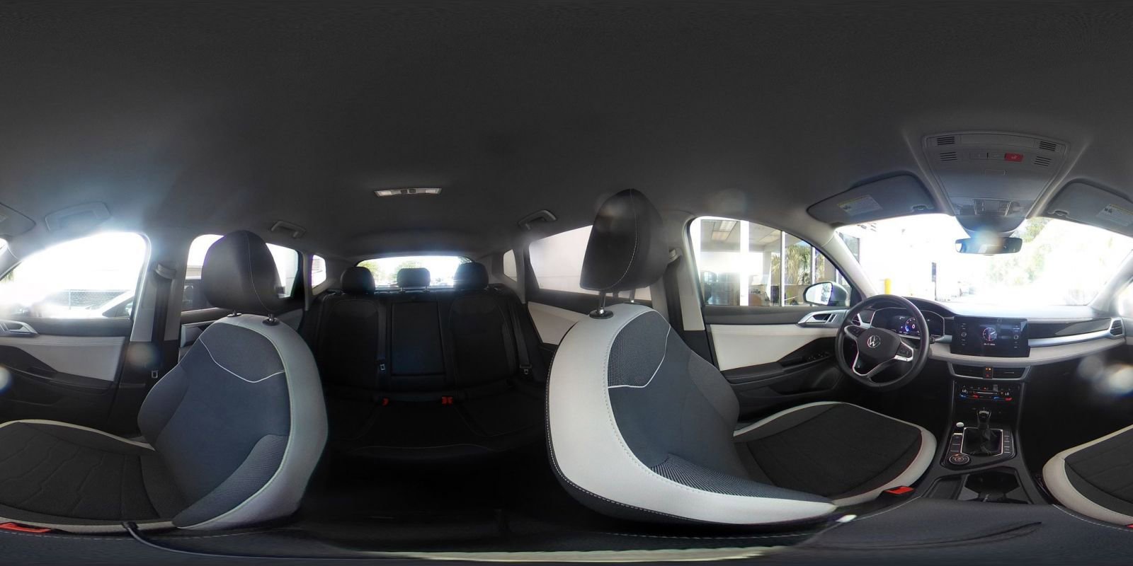 Used 2025 Volkswagen Taos SE AWD/4WD image 42