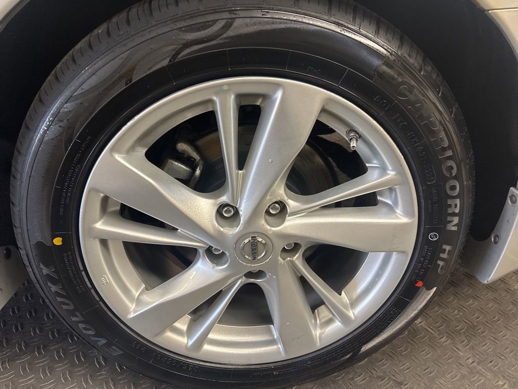 Used 2013 Nissan Altima 2.5 SL w/ Technology Pkg image 4