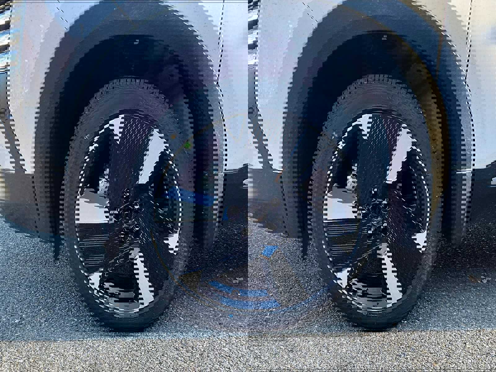 New 2025 Nissan Kicks SR image 7