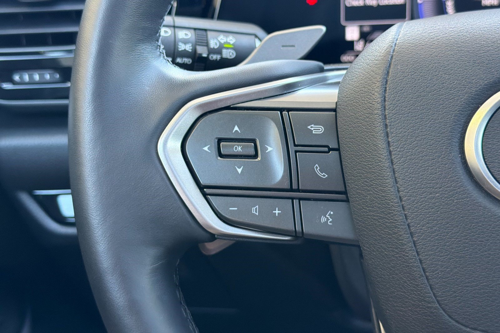Certified 2025 Lexus NX 350h AWD w/ Accessory Package (2T) image 30