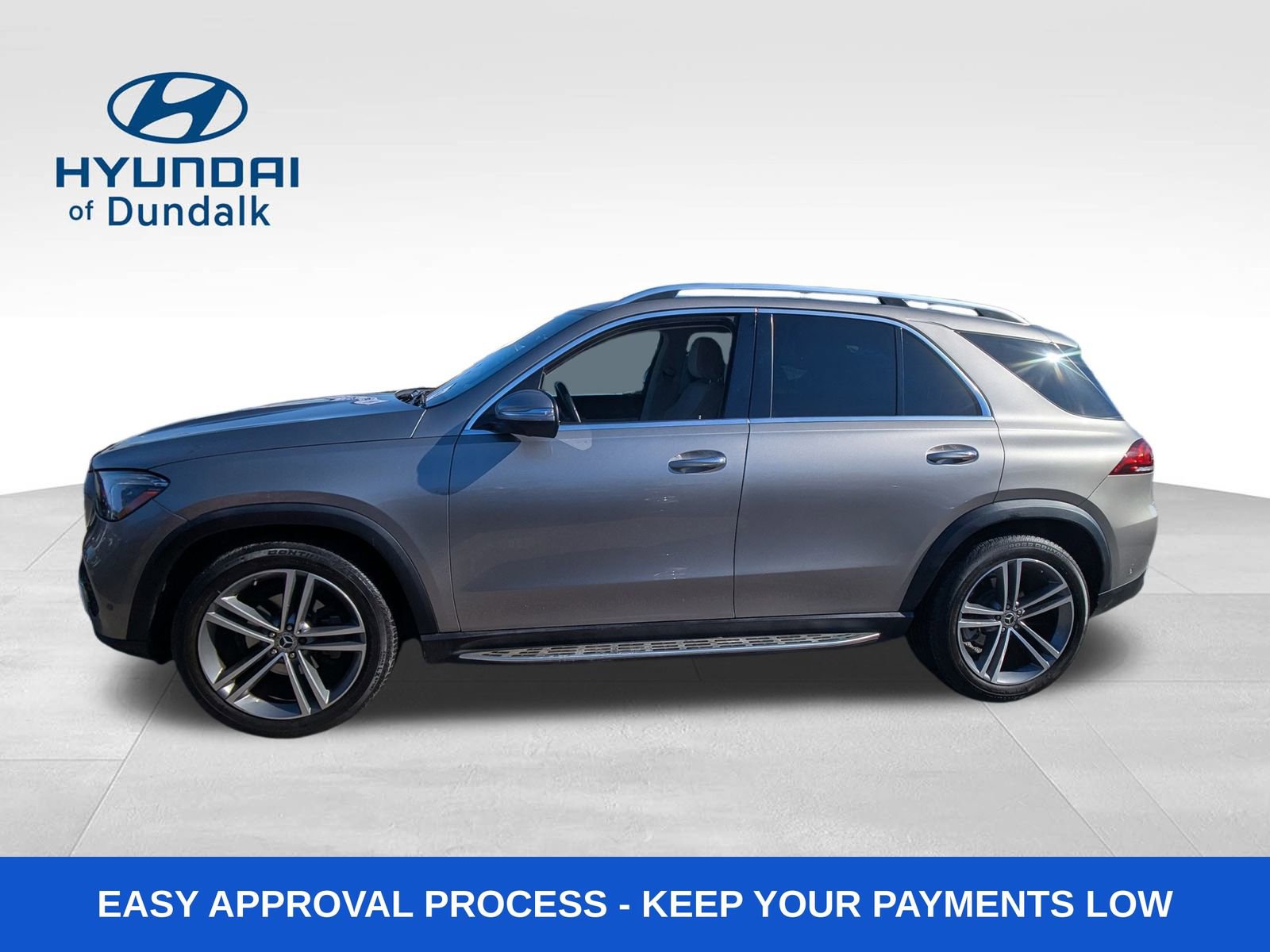 Used 2021 Mercedes-Benz GLE 350 w/ Premium Package image 2