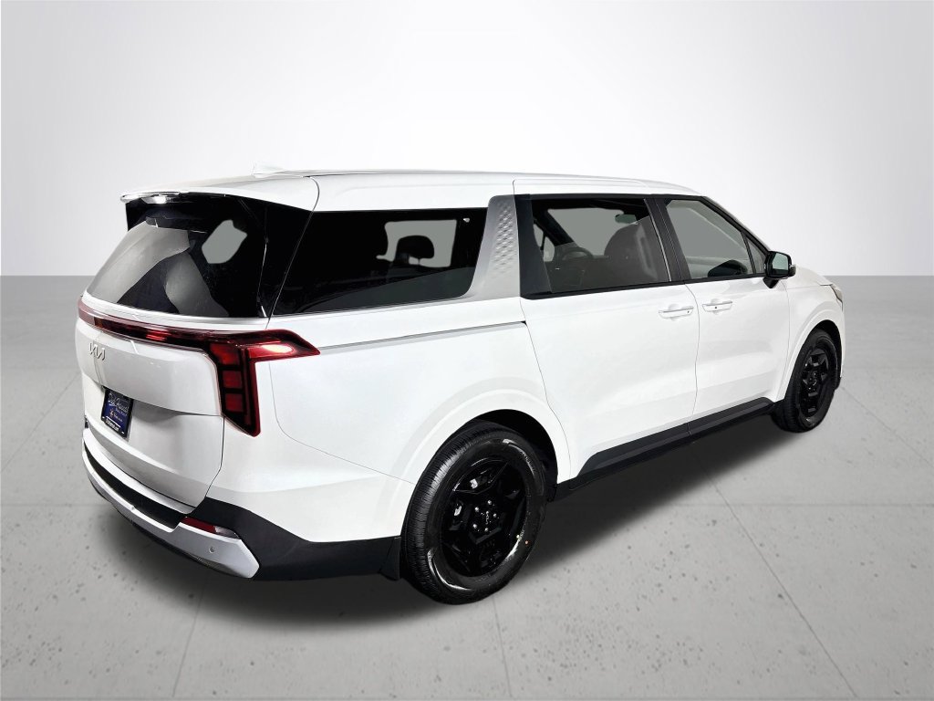 New 2027 Kia Carnival FWD image 6